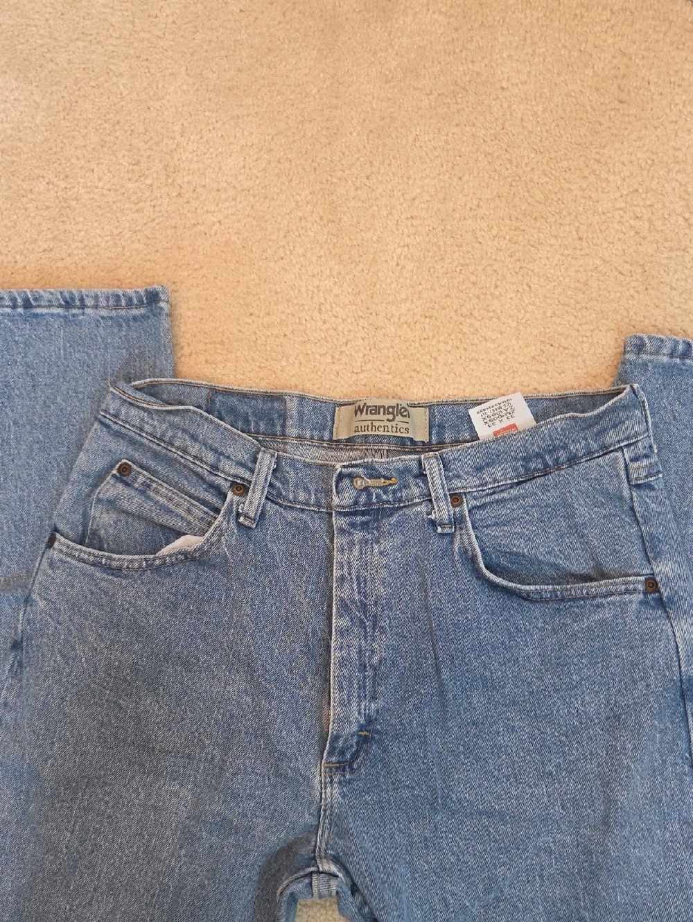 Wrangler Relaxed Fit Light Blue Denim Jeans